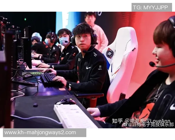 TES战队以99分领跑精英赛积分榜展现强大实力与竞争优势